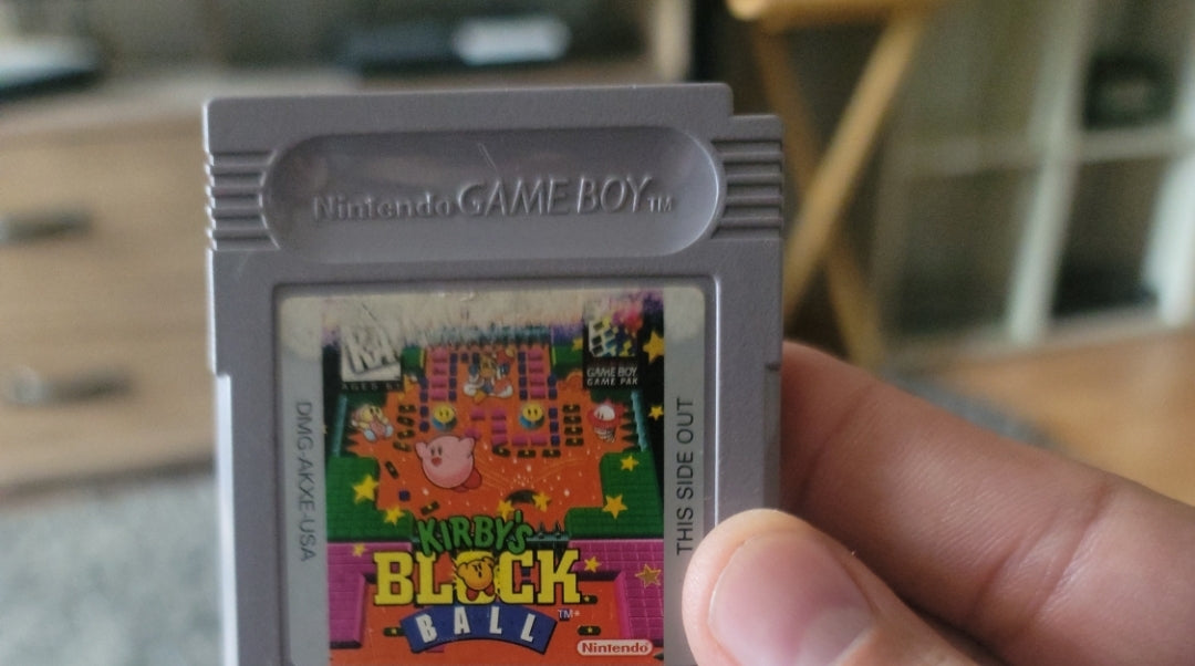 Kirby's Block Ball - Nintendo GB