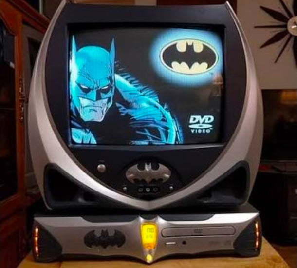 Batman 13" CRT TV w/ DVD Player With Two Remotes - Divers